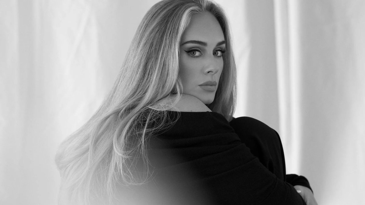 Fake Showbiz News tweet media