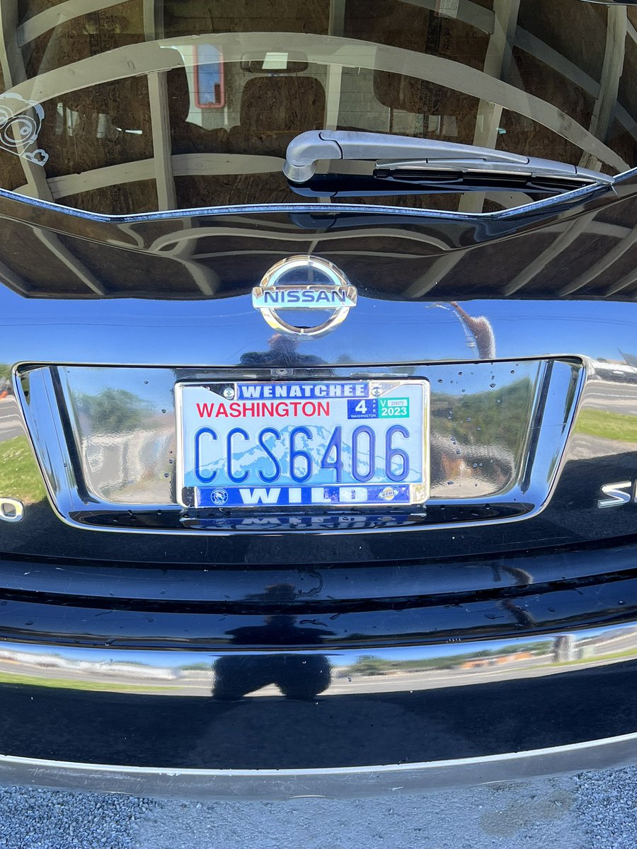 ArchEcker's tweet image. License plate frame upgrade. Slick. @WenatcheeWild1