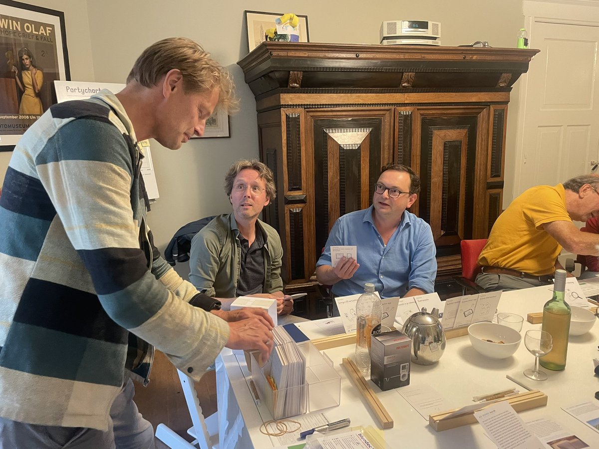 070Energiek's tweet photo. Drukke week in @GemeenteDenHaag @Gemeenteraad070, 2 maal een #EnergyParty in @Statenkwartweet @BuurtEnergieS en een druk bezochte #EnergyWebinar in @ypenburg @DuurzaamYpnburg https://t.co/prhNd5XCp3