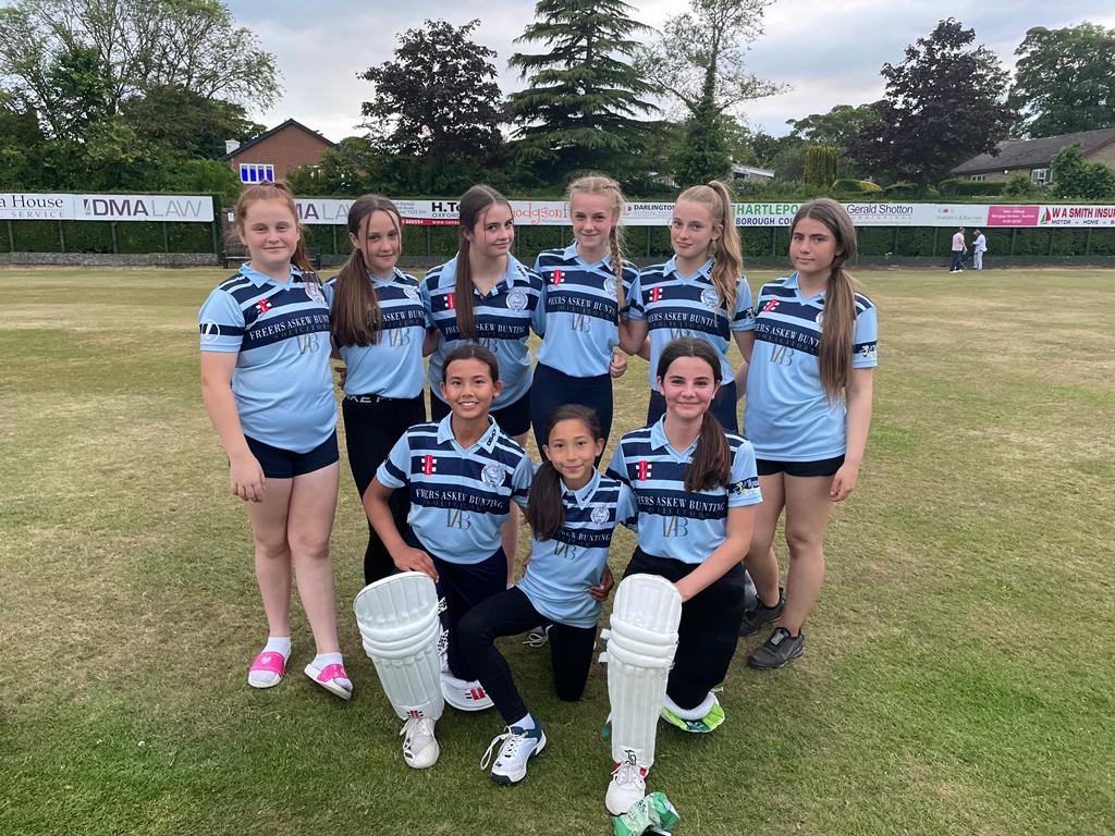 Amazing game at HQ tonight.

A final ball all run 4 by Emily S &amp; Emily M saw our U13 girls to a 1 run win over <a href="/YarmCC/">Yarm Cricket Club</a> in #NYACC Under 12s league.

Hopefully it will be a massive boost to their confidence. We know they play, they just need to believe it.

#UTP #thisgirlcan