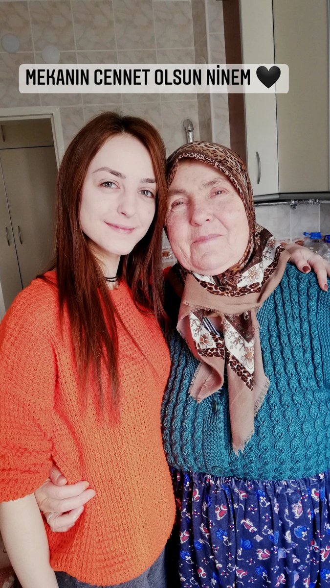canseltopall's tweet photo. Geri dönmeyeceğini bildiğin birini özlemek çok zormuş. Unutamayacağım yıllar bıraktın bana. Nur içinde yat canımın içi.. https://t.co/BGg9QhvoXy