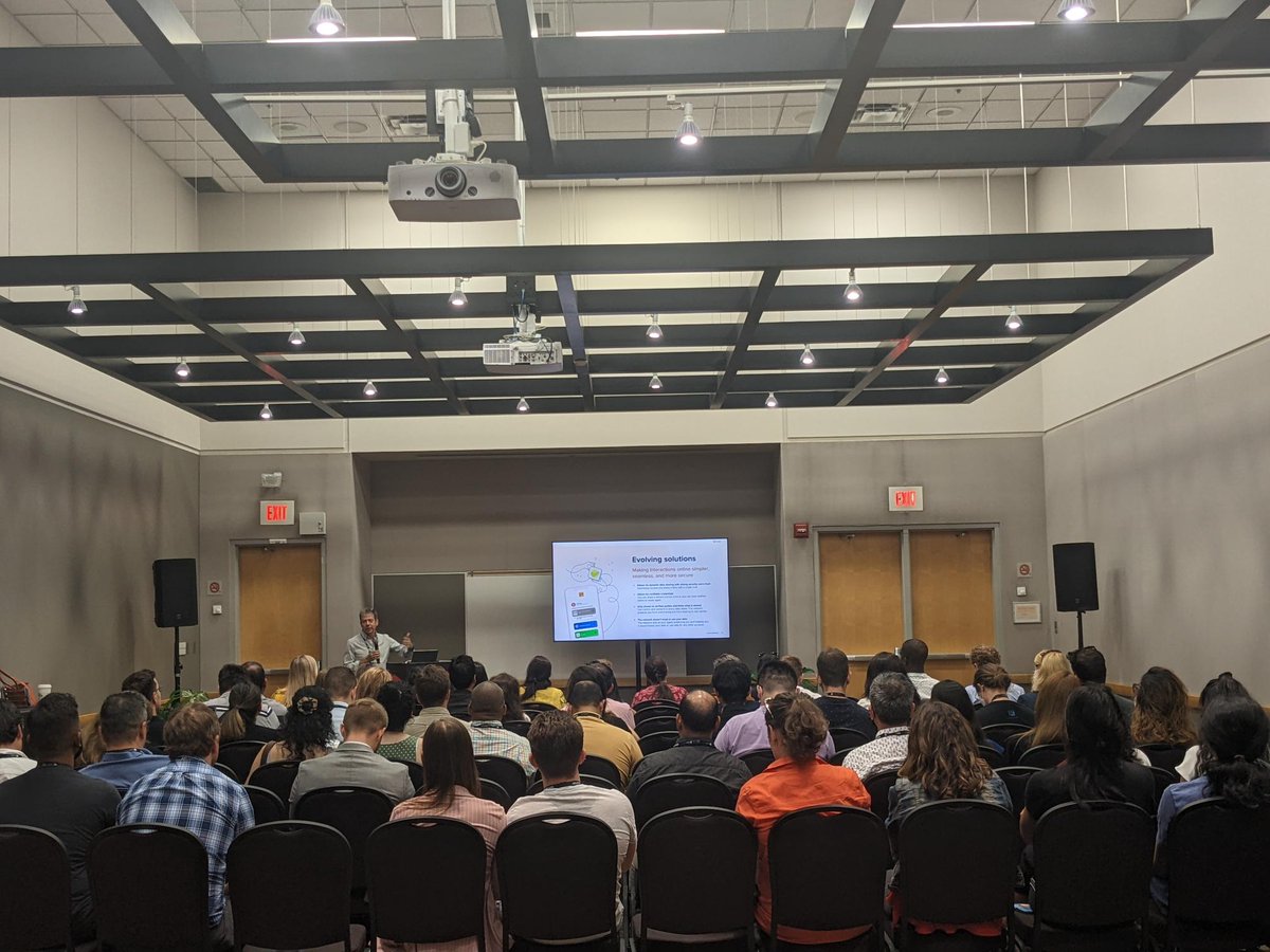 Thank you <a href="/CollisionHQ/">Collision Conf</a>! <a href="/wolfond/">Greg Wolfond</a> of <a href="/Avast/">Avast</a> delivered an amazing masterclass alongside <a href="/INTERAC/">INTERAC</a> about digital identity vs. digital smart agents. What a week!