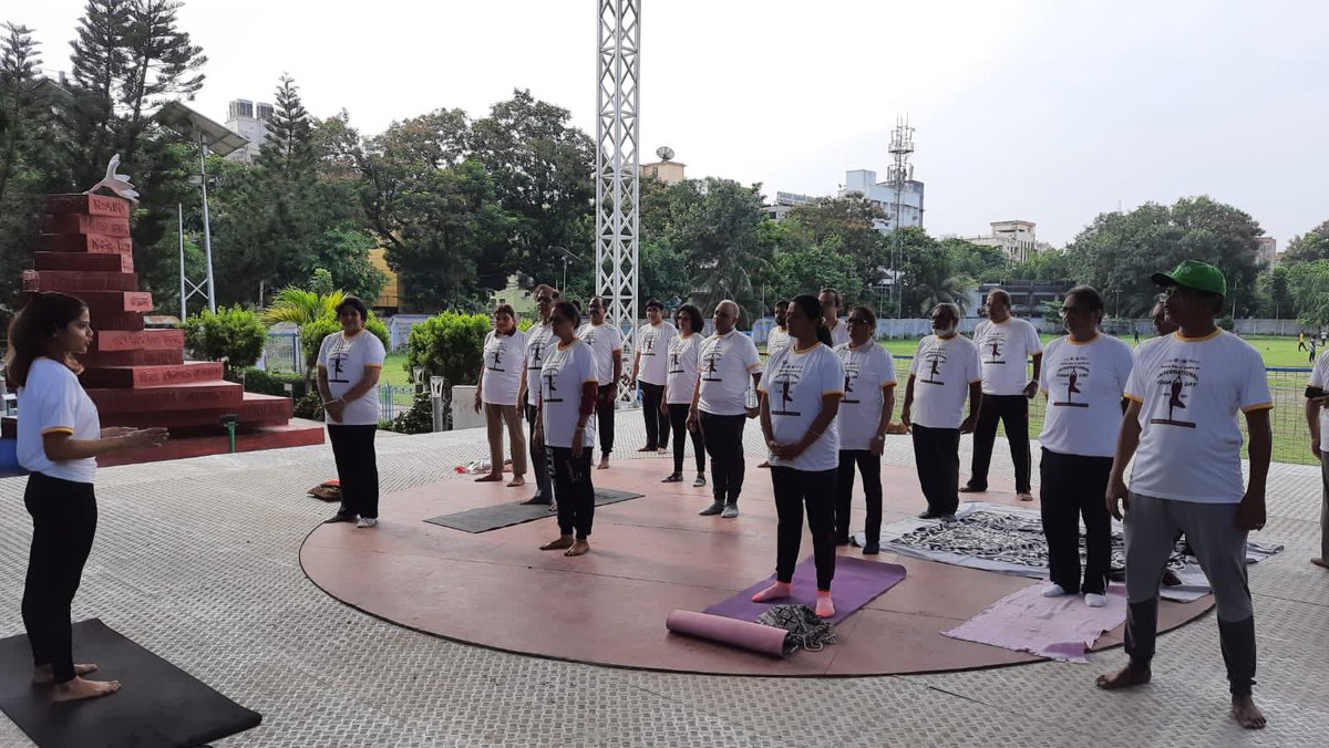 RTrailbrazers's tweet photo. Celebration of #yogaday2022 by district 3291 DG Prabir Chatterjee &amp; Team #rotaryinternational #Rotary #RotaryServeToChangeLives #rotaryindia #RotaryResponds #rotaryindia #ImagineRotary  #rotaryopensopportunities #RotaryResponds #rotaryclub @Shekhar_Rotary @JenJonesRotary @Rotary https://t.co/f842522oVC