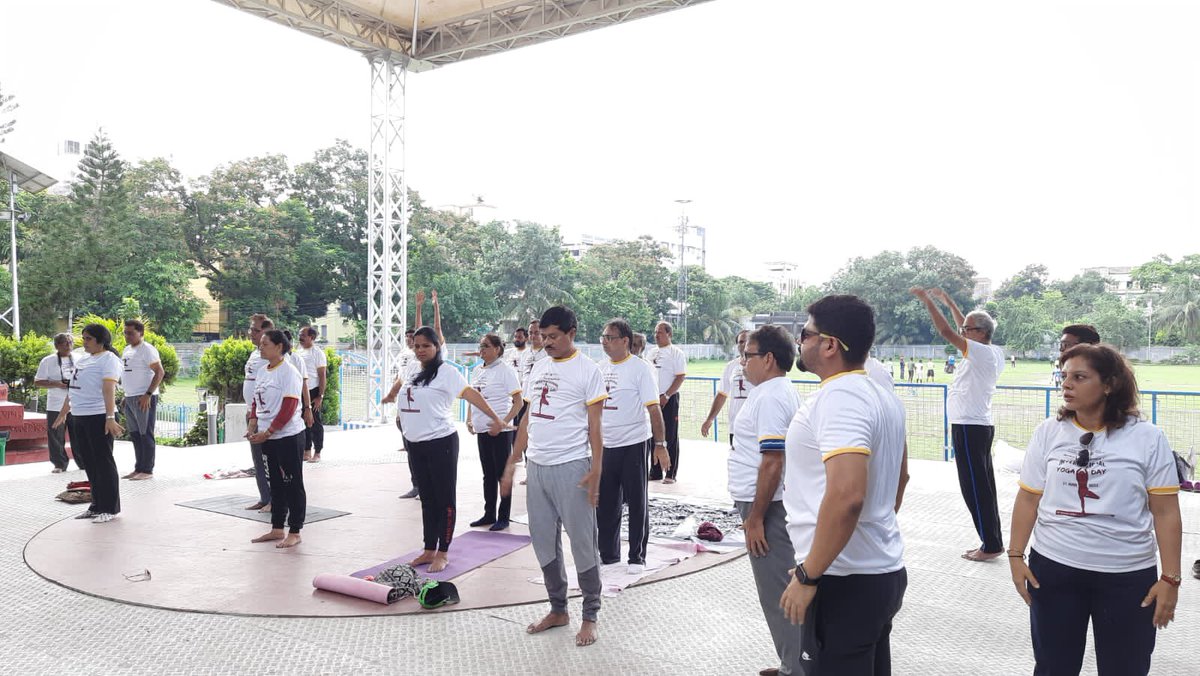 RTrailbrazers's tweet photo. Celebration of #yogaday2022 by district 3291 DG Prabir Chatterjee &amp; Team #rotaryinternational #Rotary #RotaryServeToChangeLives #rotaryindia #RotaryResponds #rotaryindia #ImagineRotary  #rotaryopensopportunities #RotaryResponds #rotaryclub @Shekhar_Rotary @JenJonesRotary @Rotary https://t.co/f842522oVC