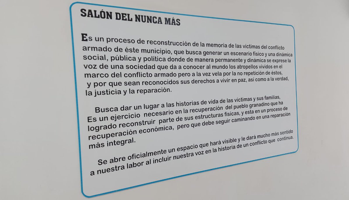 acastroforero's tweet photo. Con el equipo de la @URestitucion y en compañía del Alcalde de Granada, Antioquia, @freddycastari, vistamos el ‘Salón del Nunca Más’ un espacio para recordar la memoria de las víctimas de la violencia en este municipio. Rendimos un homenaje a todas las familias y a la paz. https://t.co/G2blOOXd1Q