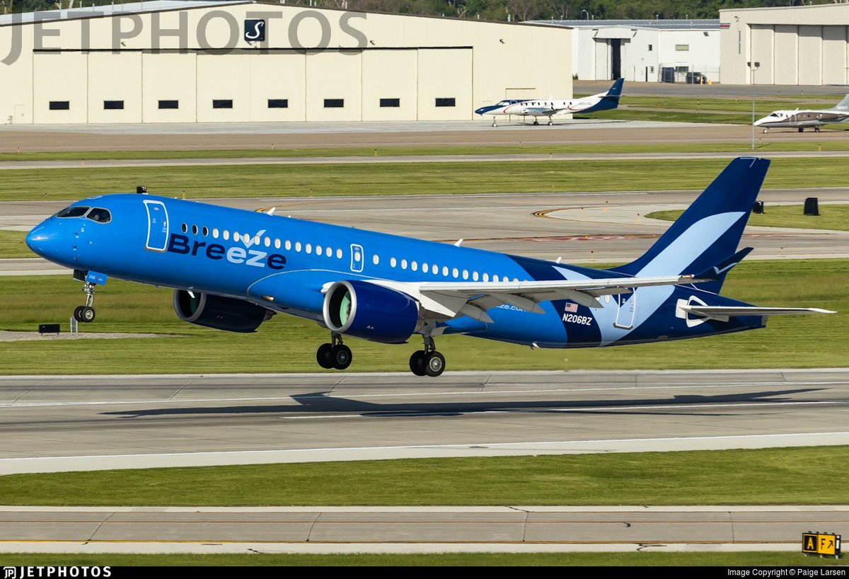 A Breeze Airways A220 departing Omaha. jetphotos.com/photo/10613256 © Paige Larsen
