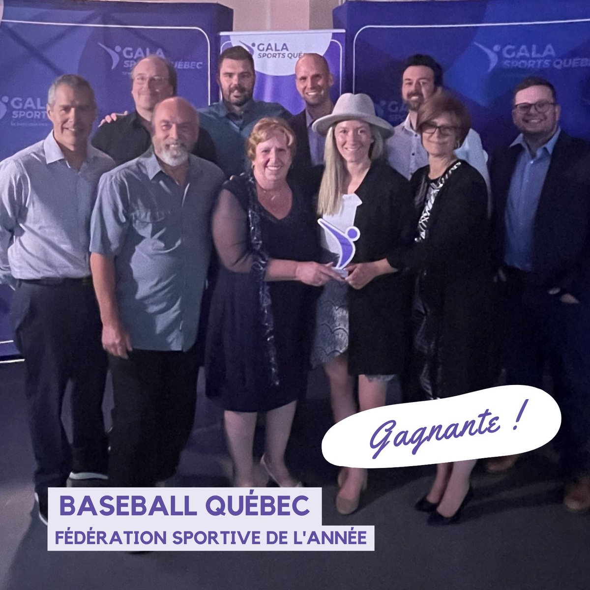 SportsQuebec's tweet photo. 🏆 Fédération sportive de l’année : Baseball Québec
Depuis plus de 10 ans, le baseball connaît une belle croissance au Québec en comptant de plus en plus d'adeptes grâce aux nombreuses initiatives de Baseball Québec visant toujours à améliorer la pratique du sport. #GalaSQ https://t.co/8uuEMeO9E0
