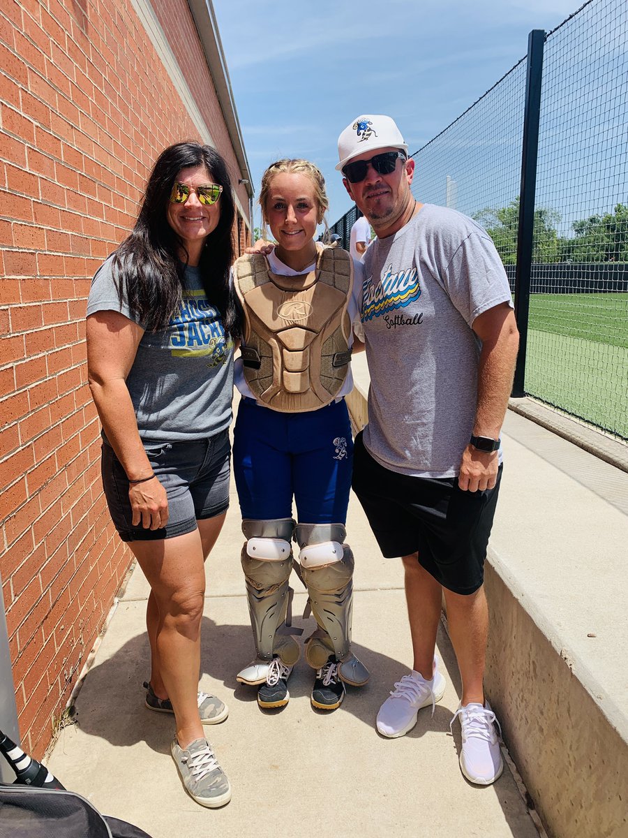 jacketsftball's tweet photo. @2022_lily was honored today at the 2022 Fastpitch Allstate games at OCU! Took the field for the lady jackets for the last time and represented us well 🐝🥎 #foreverajacket https://t.co/kGO8C2LJoV