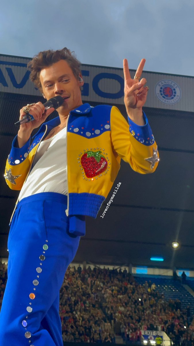 best harry pics (@hstylespics) on Twitter photo 