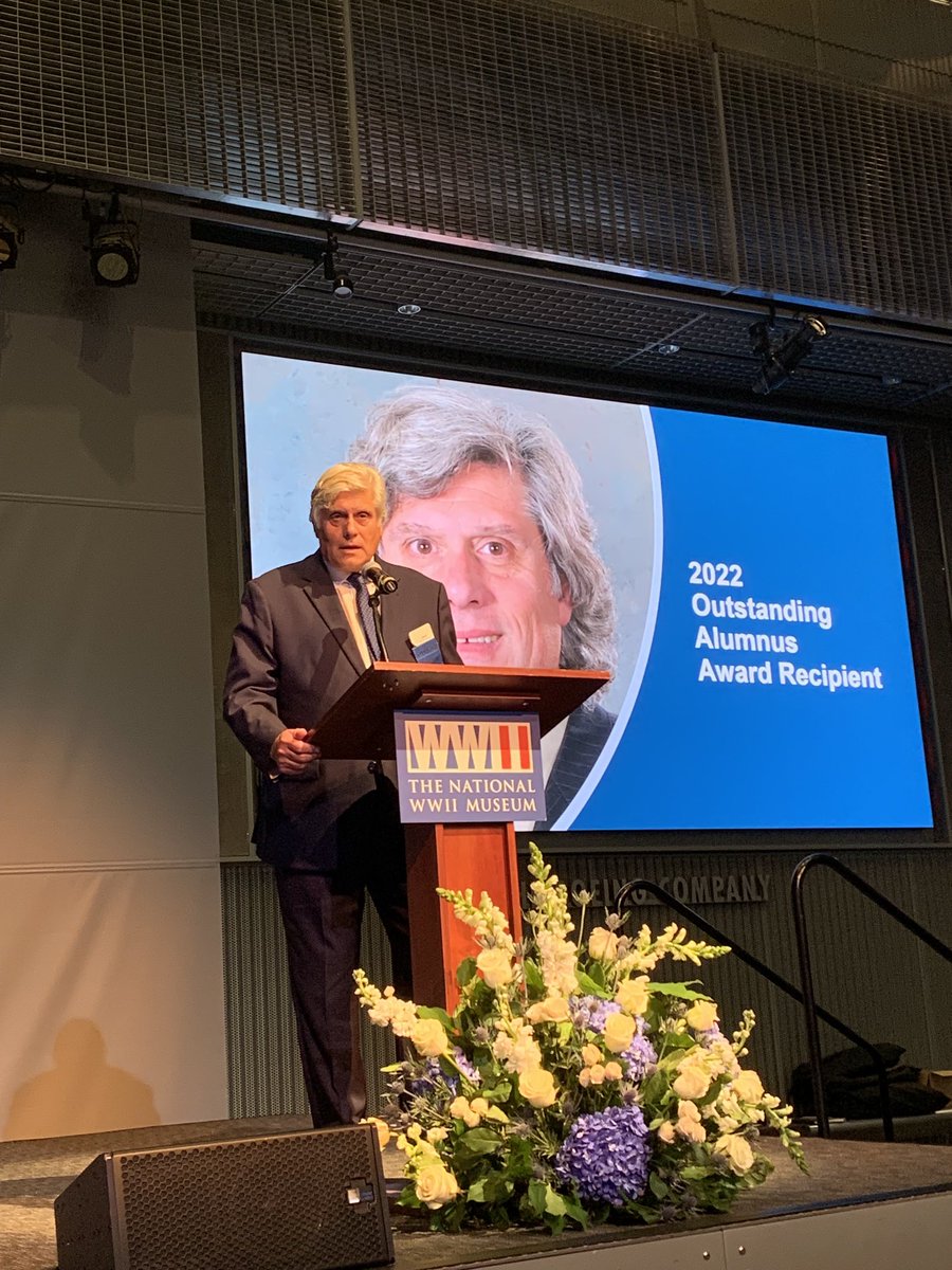 Leo Seoane (@leoseoanemd) on Twitter photo Dr. Ventura wins Outstanding Alumnus, so well deserved Dr. Ventura wins Outstanding Alumnus, so well deserved