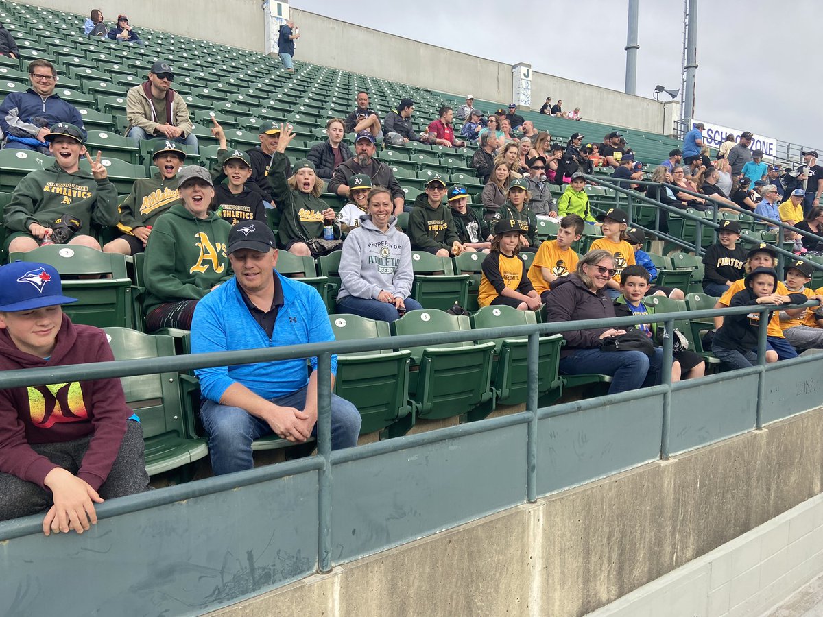 spmba1's tweet photo. So excited to be down at #remaxfield for the @EdmRiverhawks for the #SPMBAfamily Minor Baseball Night. https://t.co/EBrddJuskl