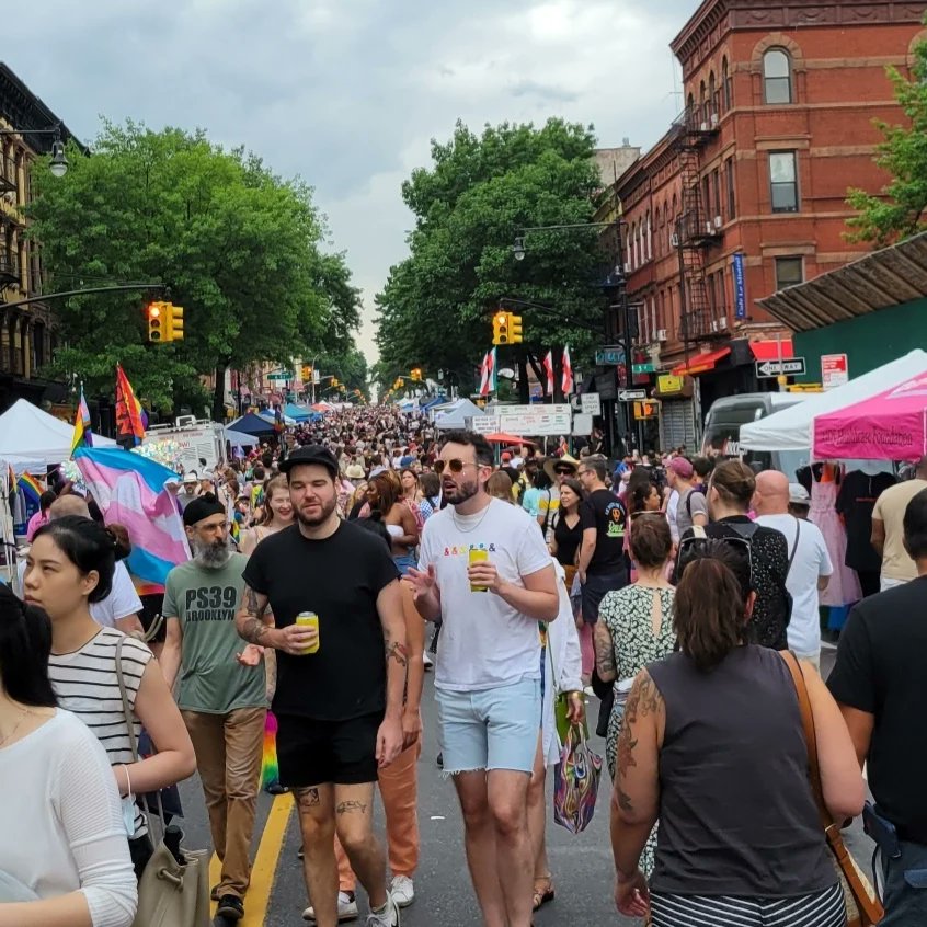 BeAbsolutelyOut's tweet photo. Celebrating Pride Brooklyn-Style!🏳️‍🌈 #BrooklynPride #PrideMonth #out #LGBTQ #absolutelyout #parkslope #iloveny #lgbtbrooklyn #brooklyn_pride #nypdpride #Pride https://t.co/LucmWhoTdl