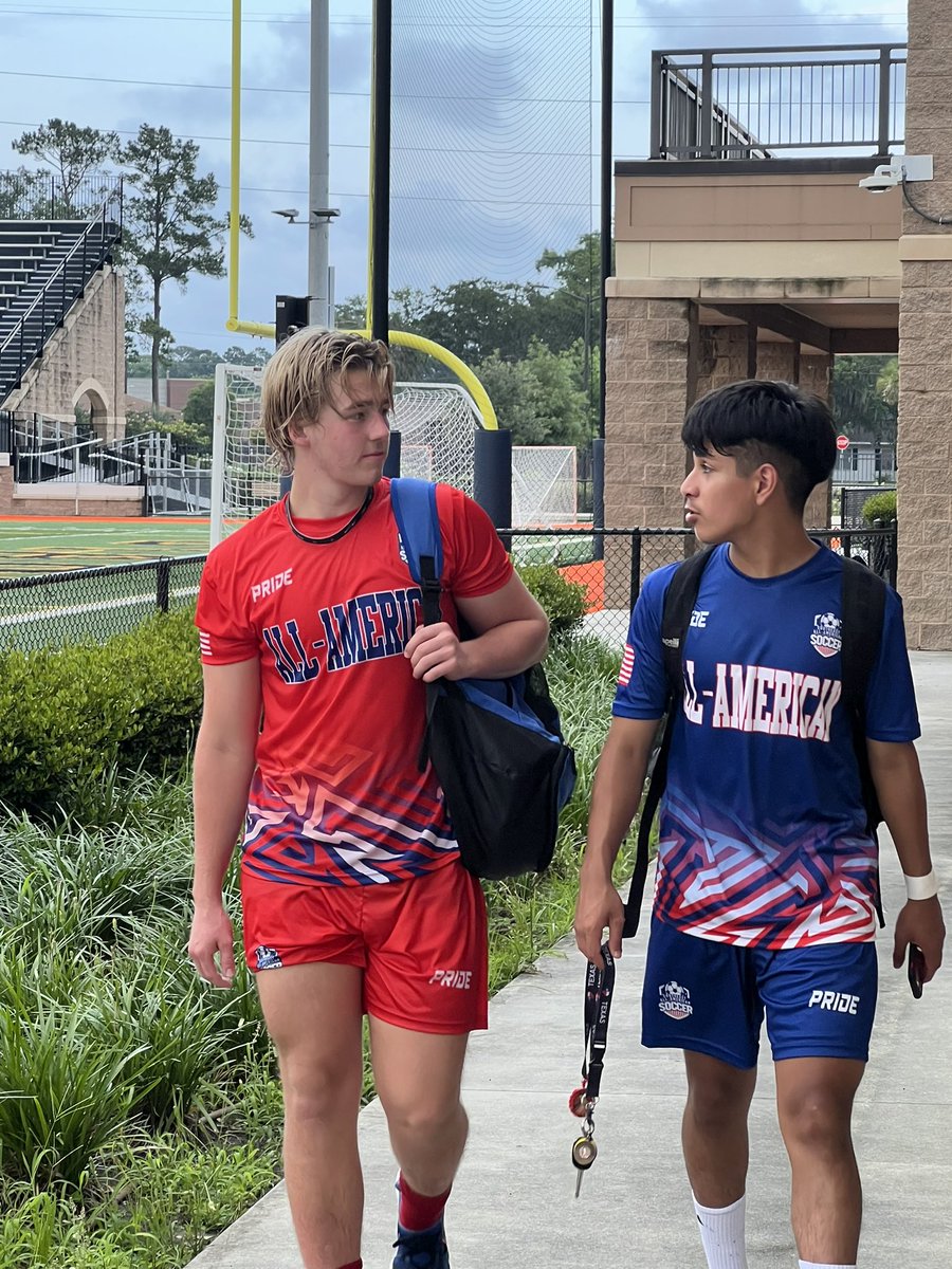 Cooper Thompson tweet media