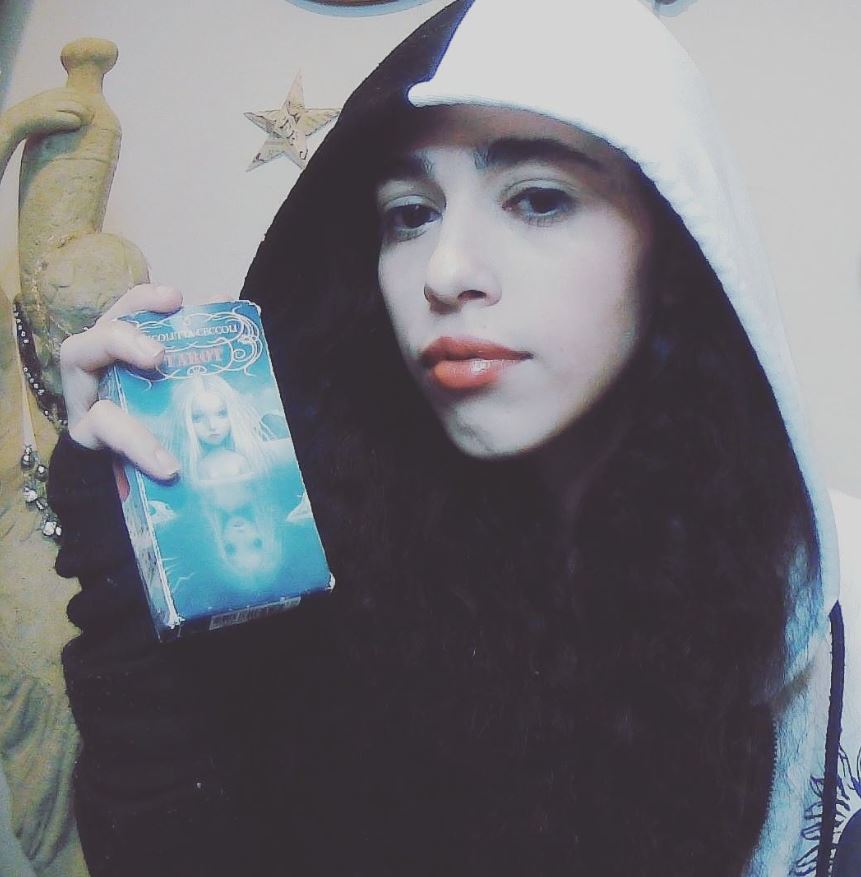ohsopensive's tweet photo. Streaming at 5:45PM EST, join me?? Offering #tarotreadings if you're interested, otherwise just reaction and commentary to public freak outs and interrogation vides. #justchatting 

https://t.co/DT6T29TQUy https://t.co/zR6AjRtkiz