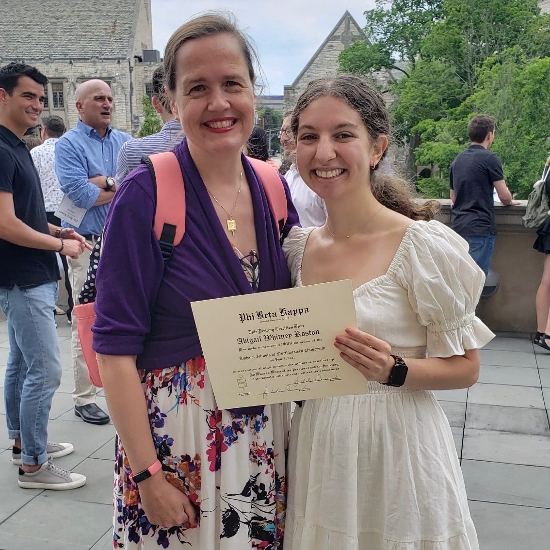 ejlp's tweet photo. #proudparents of all kinds waited a year for a Covid-safe #PBKSelfKey with @WeinbergCollege @PhiBetaKappa @TrumanApp @AbigailRoston #trufam 2021 #NU2022 💜 https://t.co/XJgnyxFWCA