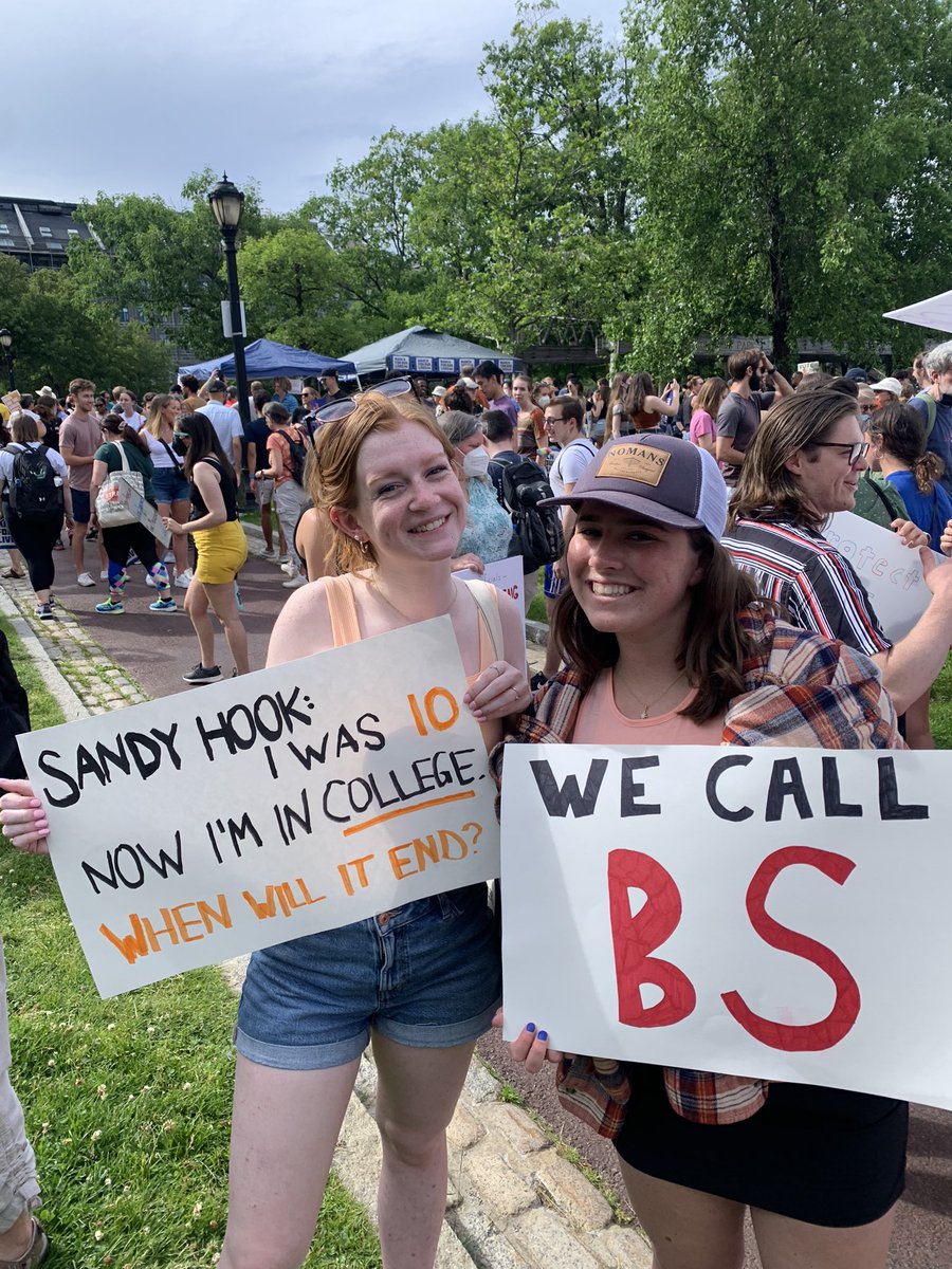 AnnaFlaherty5's tweet photo. summer dems: @CollegeDemsBC @ @MFOLBoston 🧡 https://t.co/ntHkSf0d3c