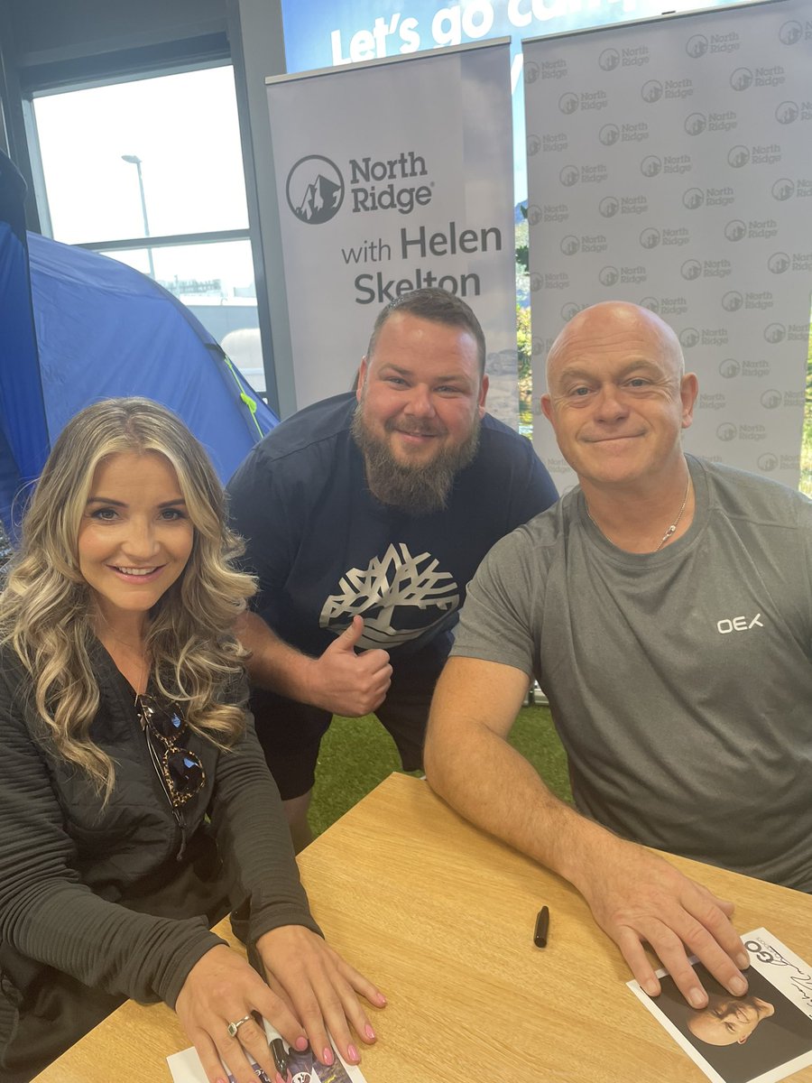samanth02455505's tweet photo. I finally got to meet @RossKemp with added bonus @HelenSkelton at @GOoutdoors in bury today! What lovely people they are! I had to hold my EEEK ITS GRANT! in ♥️ #EastEnders @bbc #countryfile #bluepeter #ultimateforce #autograph https://t.co/JQkni5hjzB