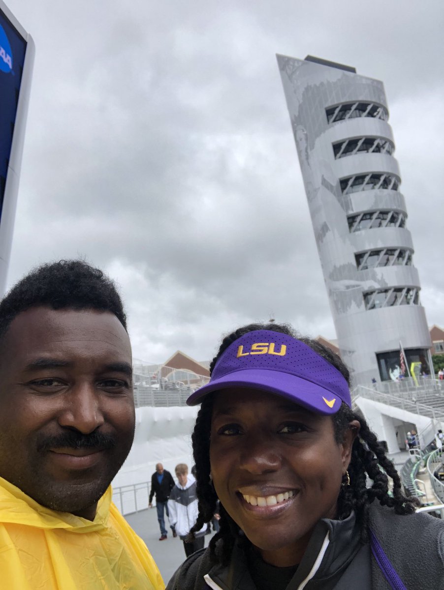 jblack629's tweet photo. Ok Last Day!! Let’s Do this ladies!!! 💜💛#LSU #NCAATF     #SQUIRRELWORLD #400mh https://t.co/poTMHpnQya