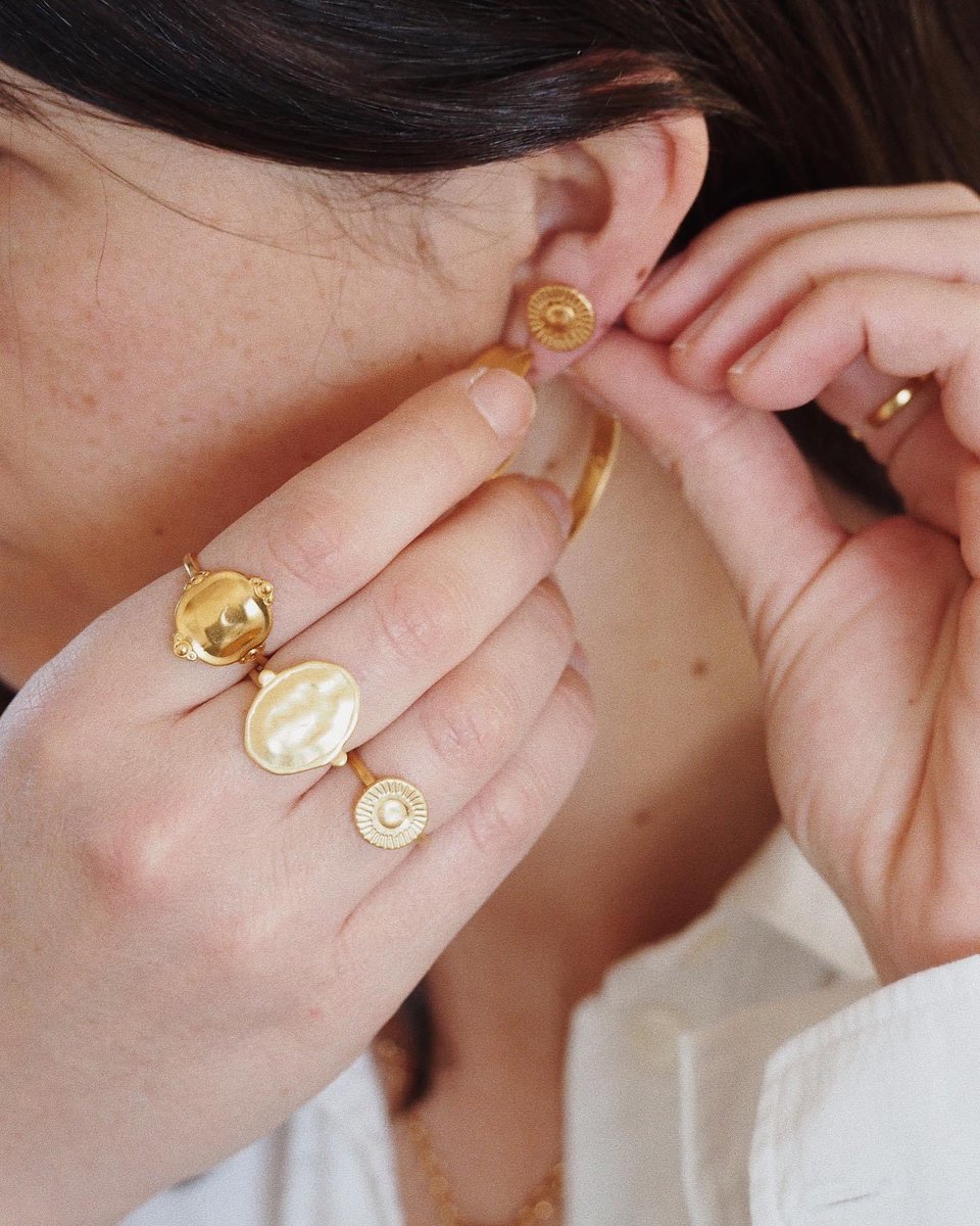 BijouxLEONE's tweet photo. 〰️ rings lover, ￼Layla ￼Mila &amp; ￼Muse #MadeinFrance https://t.co/mFHPL4iYIR