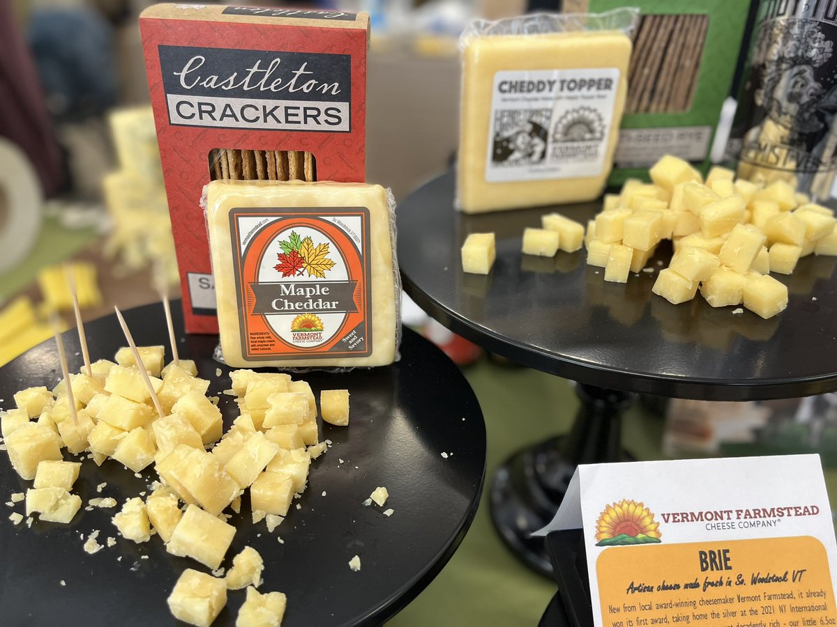anson_ag's tweet photo. Cheese! Buyers & distributers meeting #Vt cheesemakers in Brooklyn @goodfoodfdn event. Members of @VTCheeseCouncil with strong showing. #vtcheese https://t.co/Bd6R2Vla2W
