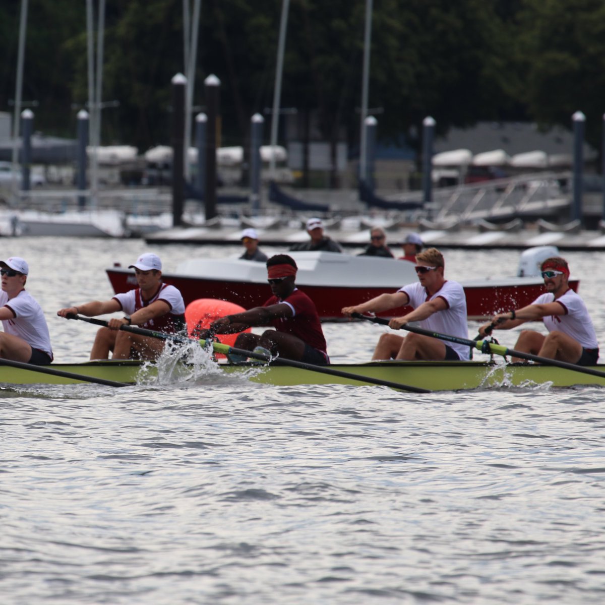 HarvardHeavies's tweet photo. Final practice strokes ✅

The 4-miler is up next! 

WATCH LIVE 
📺 (ESPN+) https://t.co/Ckwm1rKtsZ
💻 (Int'l) https://t.co/Iw4d1btKw8

#ExNemo #GoCrimson https://t.co/88qVLuZcP0