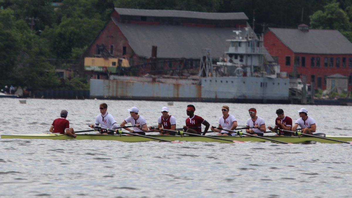 HarvardHeavies's tweet photo. Final practice strokes ✅

The 4-miler is up next! 

WATCH LIVE 
📺 (ESPN+) https://t.co/Ckwm1rKtsZ
💻 (Int'l) https://t.co/Iw4d1btKw8

#ExNemo #GoCrimson https://t.co/88qVLuZcP0