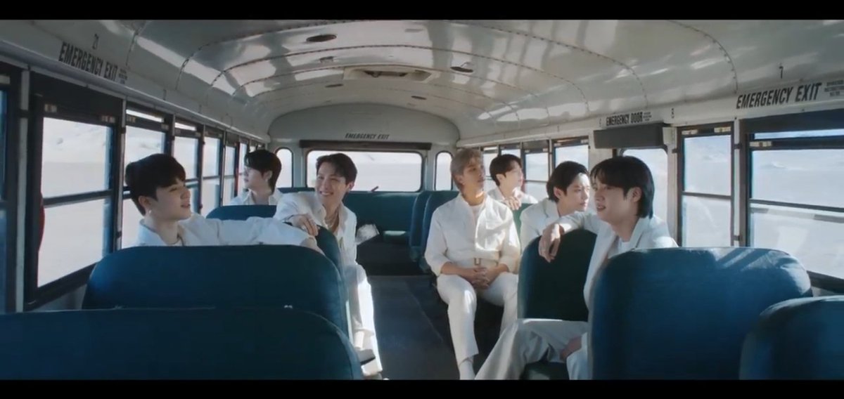 Onlar büyüdüler, birçok zorluğun üstünden birlikte geldiler, anlamlı, dolu dolu ve tarihi başarılarla dolu olan bir bölümü geride bıraktılar,, şimdi yeni bir sayfa açılacak hep beraber gelecek olan en güzel anı yaşayalım