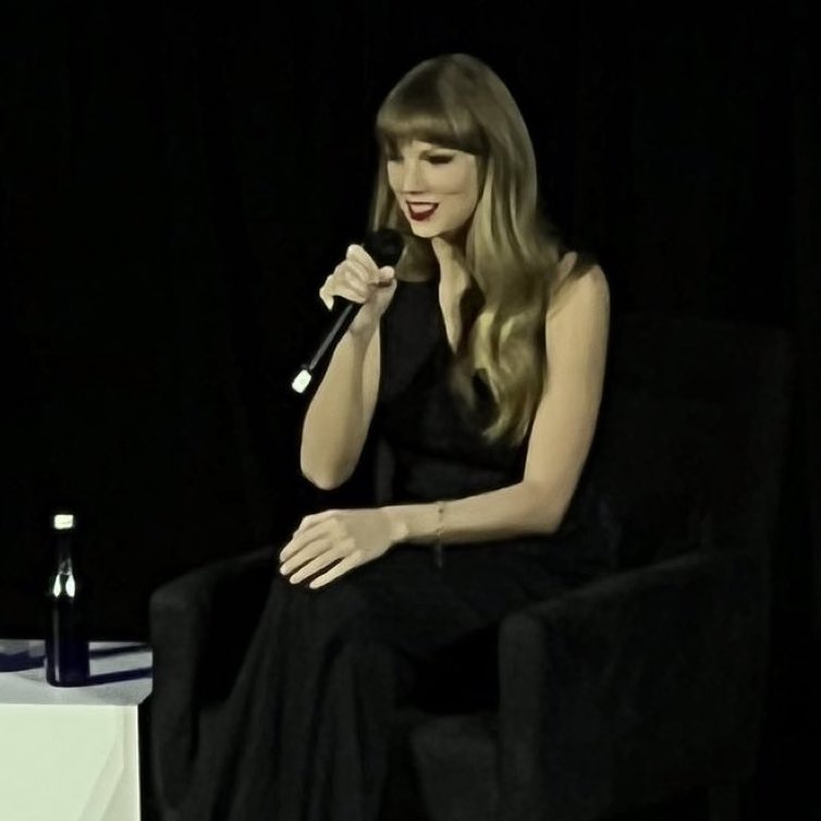 futureofrep's tweet photo. the best quotes said by taylor swift during her tribeca film festival talk (a thread) https://t.co/roQyFn83lz
