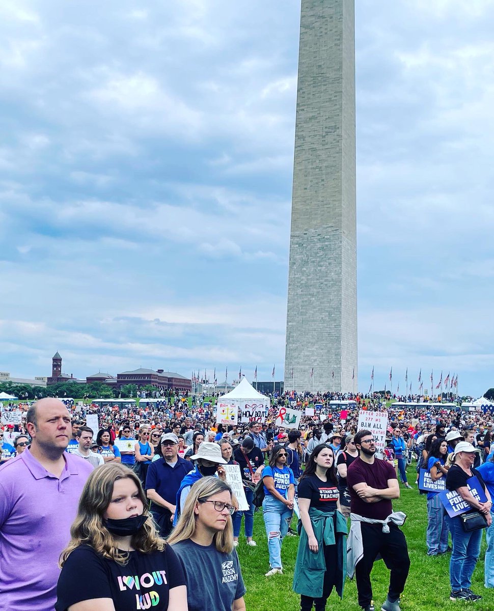 BabzReal's tweet photo. Thousand’s in DC stand in rapt attention as speakers with personal gun violence experiences show us courage and resolve.  #MarchForOurLives #EndGunViolence #BanAssaultWeaponsNow #UvaldeMassacre #SandyHook #BuffaloMassacre #VoteThemOut https://t.co/Fva9nWLRrR