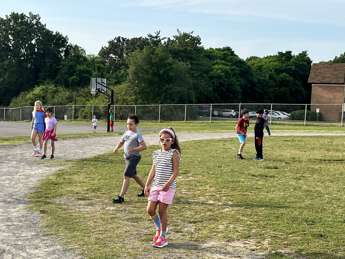 Congratulations to the grades K-2 Rays of the Day from May 9-26! Way to let your leadership shine!!! #raysingleaders #raysingthebar #raysoftheday