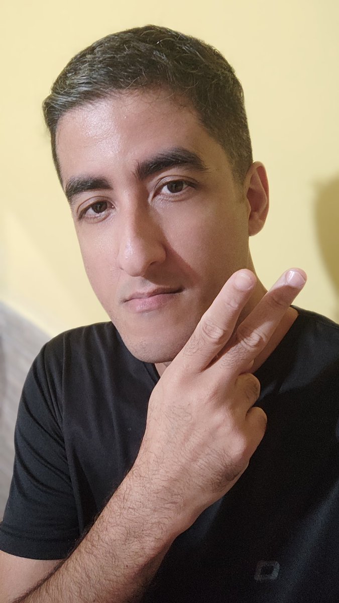 thiagoandtt's tweet photo. Pronto! Sem barba rs, será que agora escondo meus 39 anos 😆 #1983 #nopelo #sembarba https://t.co/xSqd0sMk2p