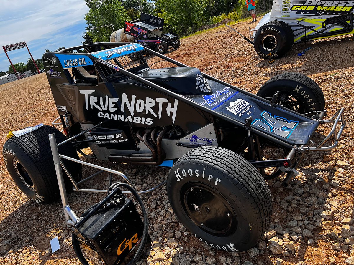 Xtreme Outlaw Midget Series (@xtreme_outlaw) on Twitter photo .<a href="/LandonSimon24/">Landon Simon</a> of Tipp City, OH has finished as high as 2nd at @LOSSpeedway in the past with <a href="/POWRi_WAR/">POWRi WAR Sprints</a>.
He’ll be going for an #XtremeSprint career-best result tonight at the Eldon, MO track. .<a href="/LandonSimon24/">Landon Simon</a> of Tipp City, OH has finished as high as 2nd at @LOSSpeedway in the past with <a href="/POWRi_WAR/">POWRi WAR Sprints</a>.
He’ll be going for an #XtremeSprint career-best result tonight at the Eldon, MO track.