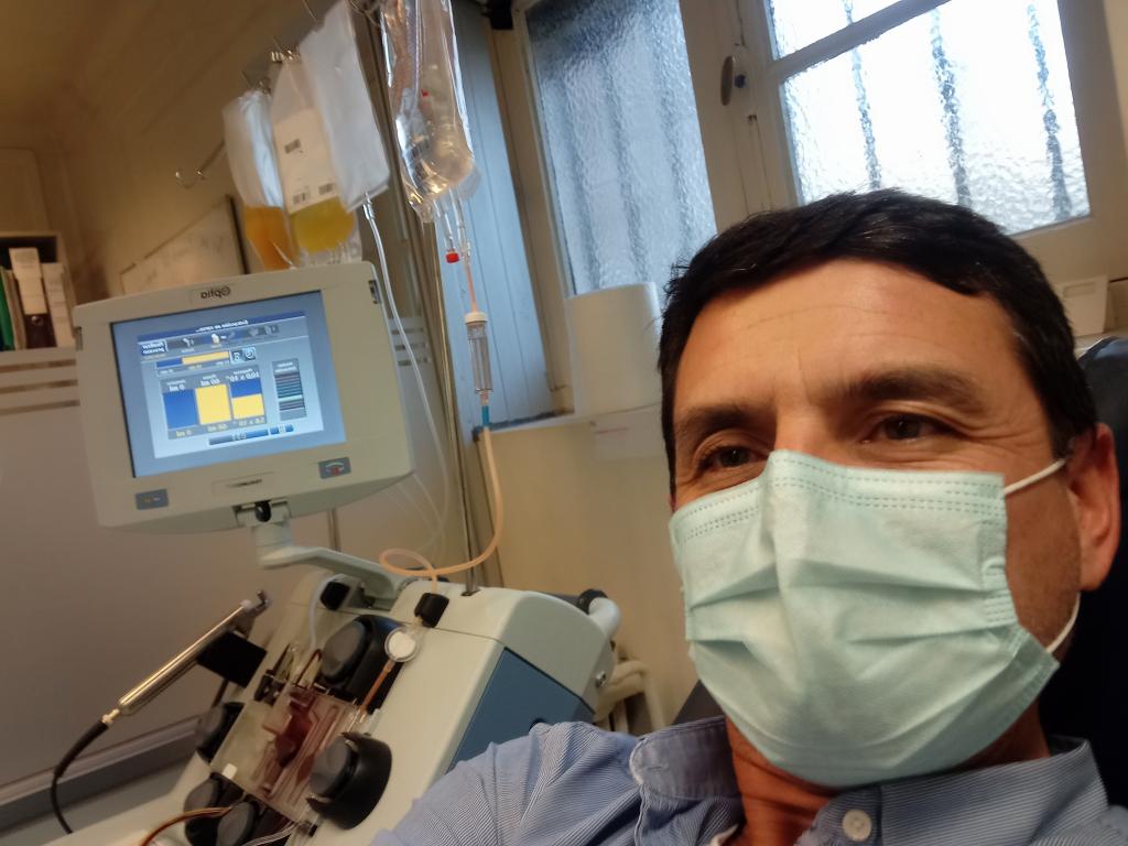 erices_a's tweet photo. @Rh_Negativos @DonaSangreStgo Ya celebrando en el @HCalvoMackenna. Por mi parte, la 9na donación de plaquetas del 2022, entre los peques del Calvo y @FALPfundacion. A moverse @Muni_provi @evelynmatthei, creo somos la comuna con más centros que requieren donantes (mucho paciente de regiones). @SoyDonanteTu https://t.co/DFtHdJBrwo