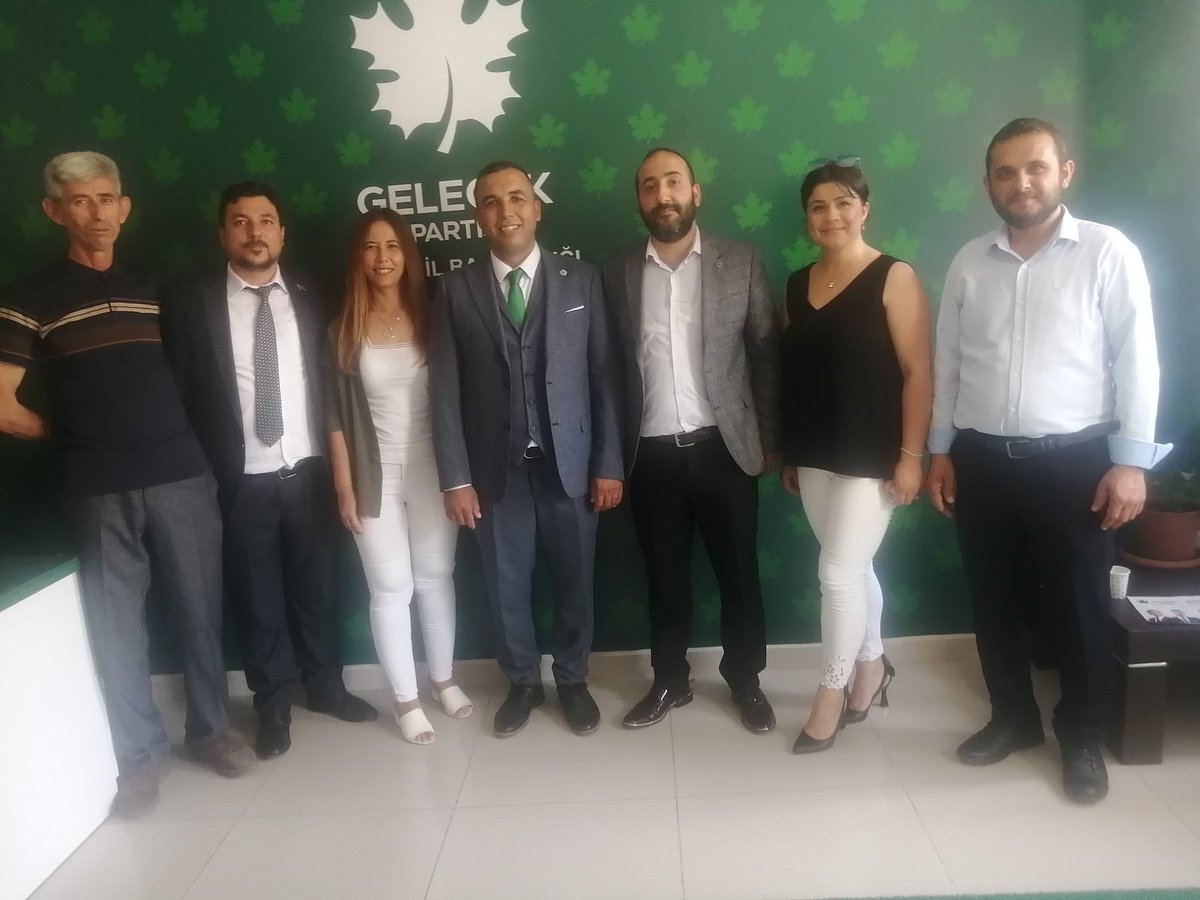 GELECEK PARTİSİ ADANA İL BAŞKANIMIZ SN EBUBEKİR YILDIRIM ÖNCÜLÜĞÜNDE KOZAN İLÇE SİYASİ İŞLER BAŞKANIMIZ VELİ TATAŞIN YAKLAŞAN SEÇİM SÜRECİNDE TÜRKİYEDE İLK MV. ADAY ADAYLIĞINI AÇIKLAMIŞ BULUNUYORUZ MEDENİ CESARETİNDEN DOLAYI VELİ TATAŞ I TEBRİK EDİYORUM