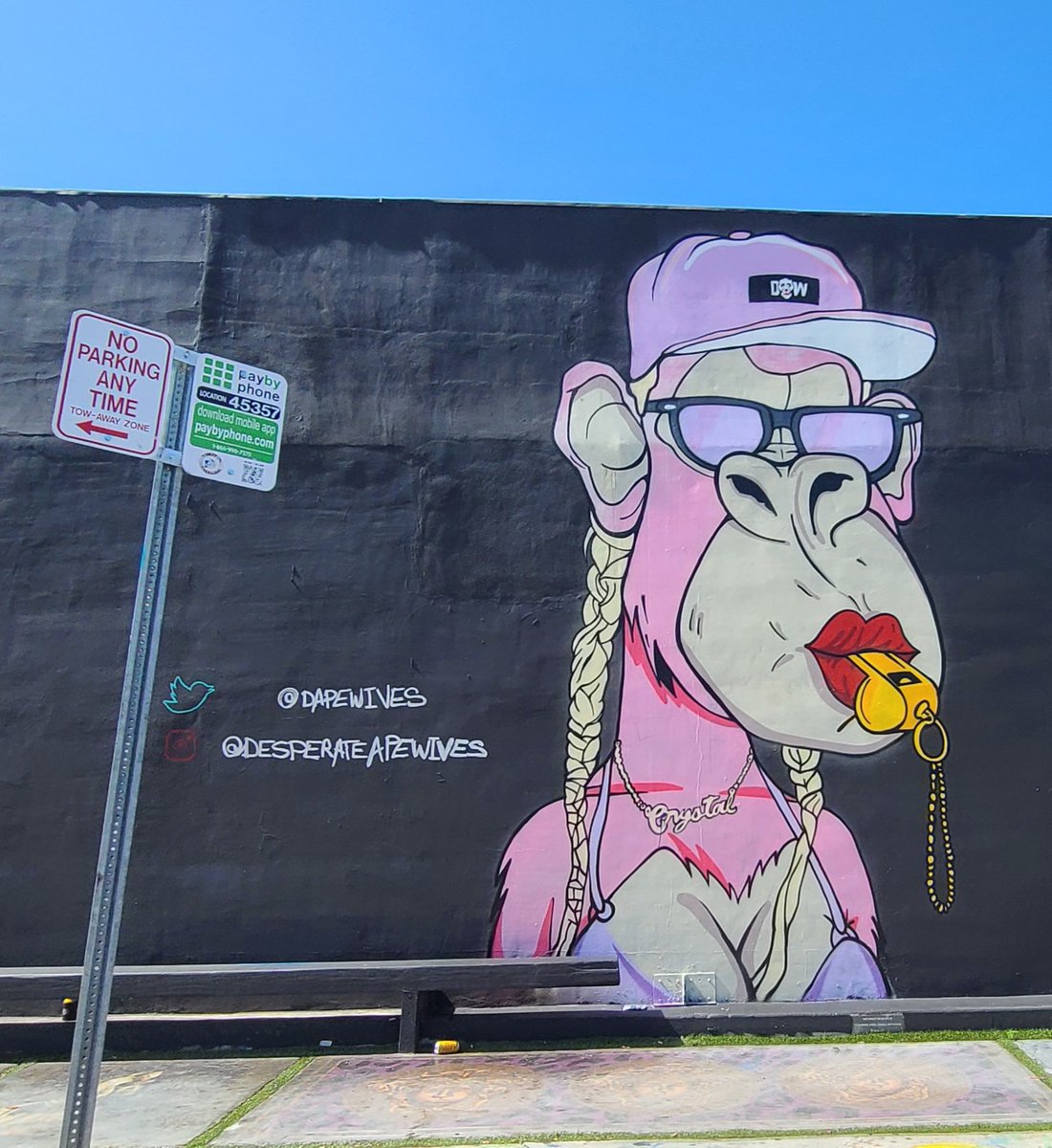 poshableevents's tweet photo. #NFTCommunity #StreetArt #Miami #wynwoodpride https://t.co/NDWYAiJzUv
