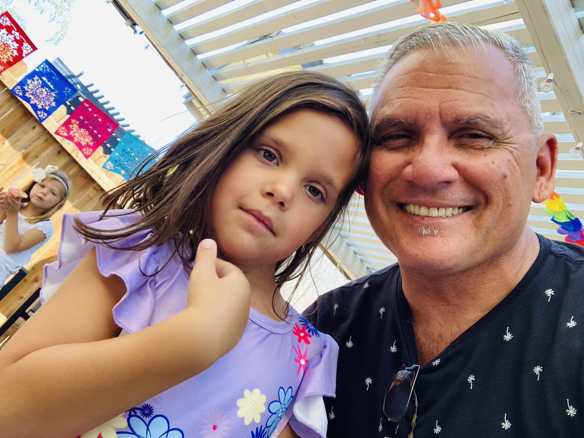 NKaravedas's tweet photo. Encanto bday for this little beauty! #KyleBug #6 #MyGreekGirl
๐๐ฝ๐๐๐๐๐ https://t.co/TcchMxEHY5