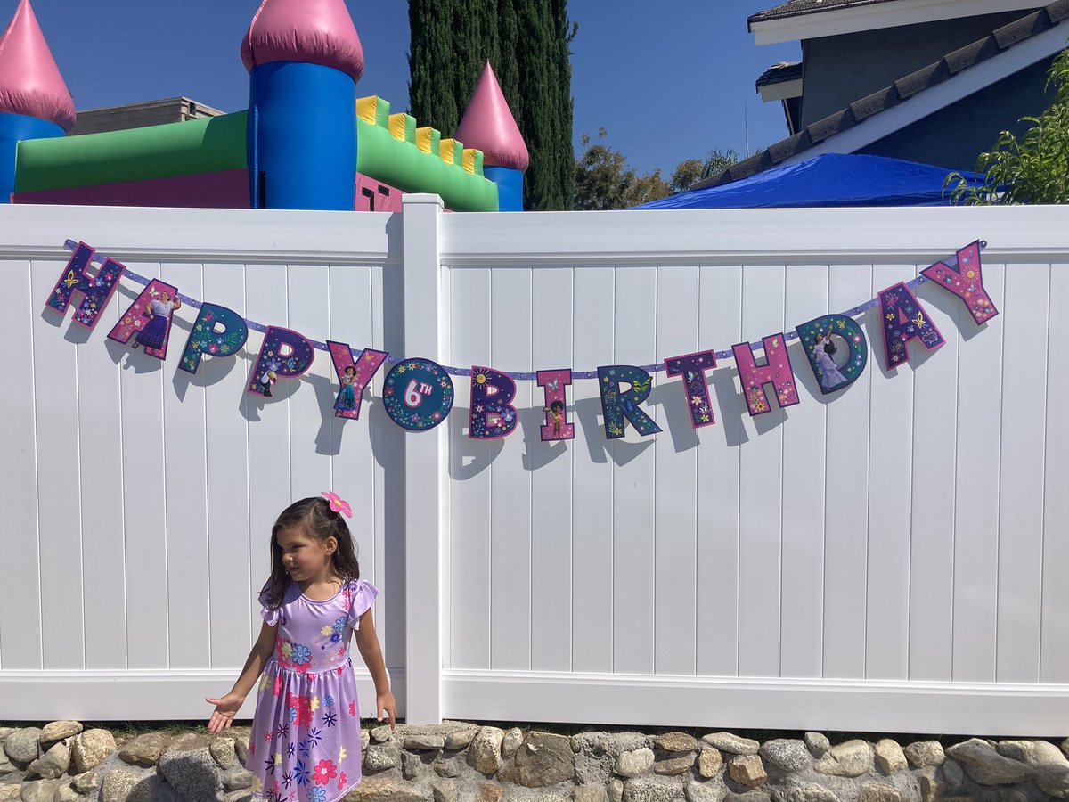 NKaravedas's tweet photo. Encanto bday for this little beauty! #KyleBug #6 #MyGreekGirl
๐๐ฝ๐๐๐๐๐ https://t.co/TcchMxEHY5