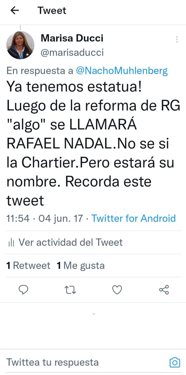 marisaducci's tweet photo. Lo dijeee...lo dije...🤣
Hace mucho tiempo!!!🤣

Que algo de @rolandgarros llevaria el nombre de @RafaelNadal 💪💪💪

No se si el Torneo, una cancha, el vestuario, no se...

Pero va a pasar!!

Y mientras tanto...se hizo la estatua!!

Para los que me descreían..!! "Fijo Twwet" https://t.co/jlfoMKroFr