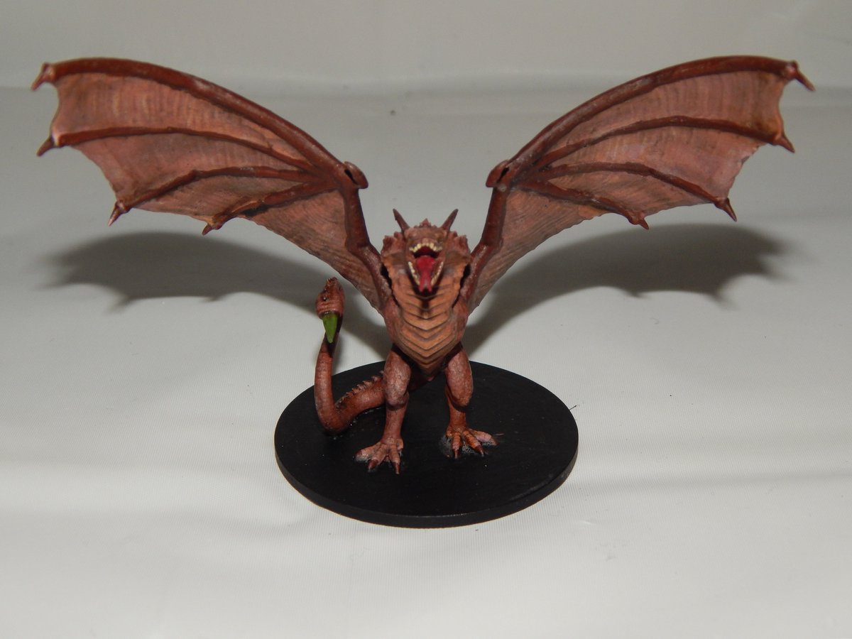miniman_prints's tweet photo. The fearsome Wyverns will kill you with their poison barbed tails if you aren't careful! Model by @mz4250 and painted by a local friend! #dailyminis #dungeonsanddragons #3dprinting #miniatures #paintingminiatures #3dprintinglife #dndminiatures #tabletopminiatures https://t.co/iPFYLiB9Ag