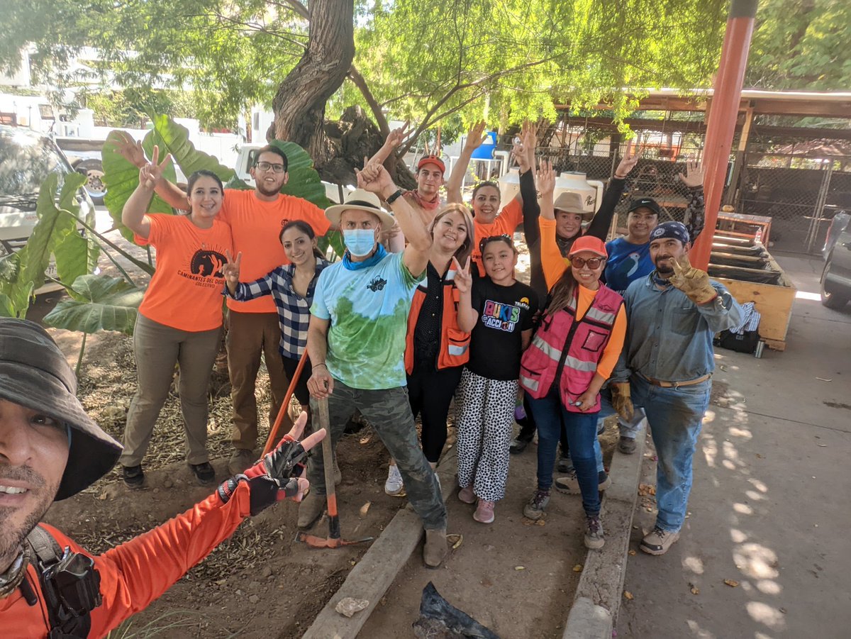 CDDesierto's tweet photo. ¡Ahora si que venga la lluvia!

Hoy terminamos con el demostrativo de cosecha de agua de lluvia en las oficinas Parques y Jardines.  Gracias a todas las personas y organizaciones involucradas a lo largo de este proyecto. https://t.co/eYpLKEZu1v