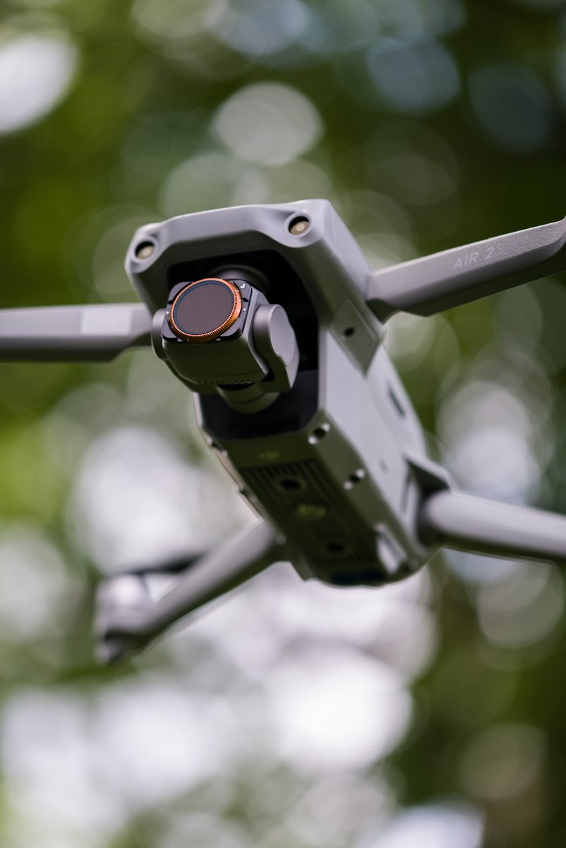 ItsOfficialNA's tweet photo. Shot on a #Sony #A7Sii #Camera with an #Metabones SonyE-NikonG adapter using a #Sigma 105mm 2.8F #Nikon lens for lovely Depth of Field Bokeh background while the subject #DJI #Air2S #Drone with #PolarPro ND Variable Filter stays tack sharp! https://t.co/ng1l9mPrTY