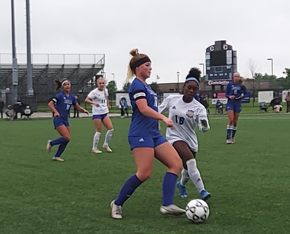 peterson_rick's tweet photo. Class 6A runner-up @RuralSoccer leads All-City girls soccer with five first-teamers. @haydensoccer_ @SeamanLady @THSsoccer16 @twestsoccer @CPLSAthletics @t_birdSoccer450 ...
https://t.co/em1U9mA3aN https://t.co/xQHz2FCI6r