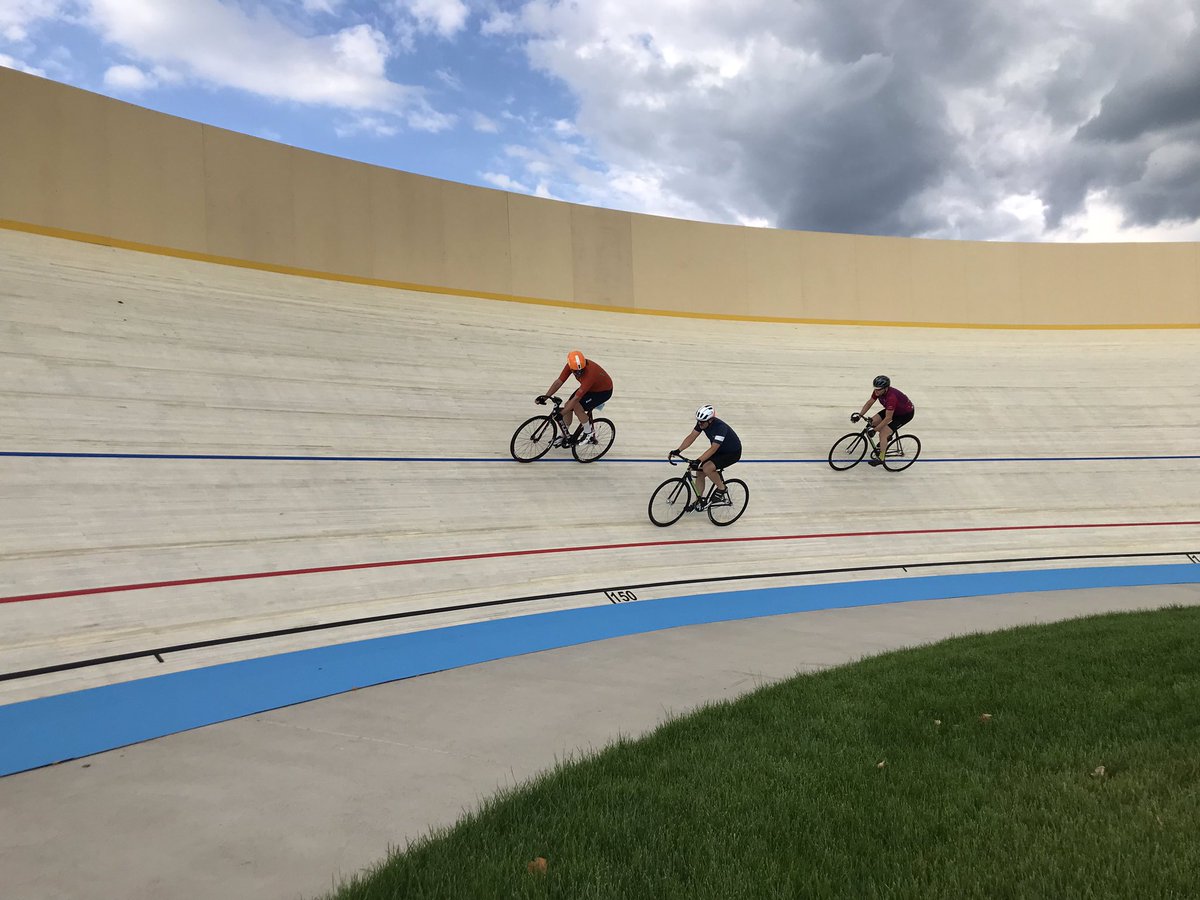 VelodromL's tweet photo. Wer den groove sucht,wird ihn bald mit uns finden. https://t.co/aLz5K7sZAA