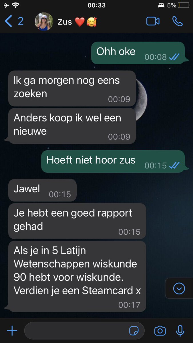 DeVriesJunior's tweet photo. Ik heb de beste zus ooit <3

@esteedevries https://t.co/t7ixZkc980