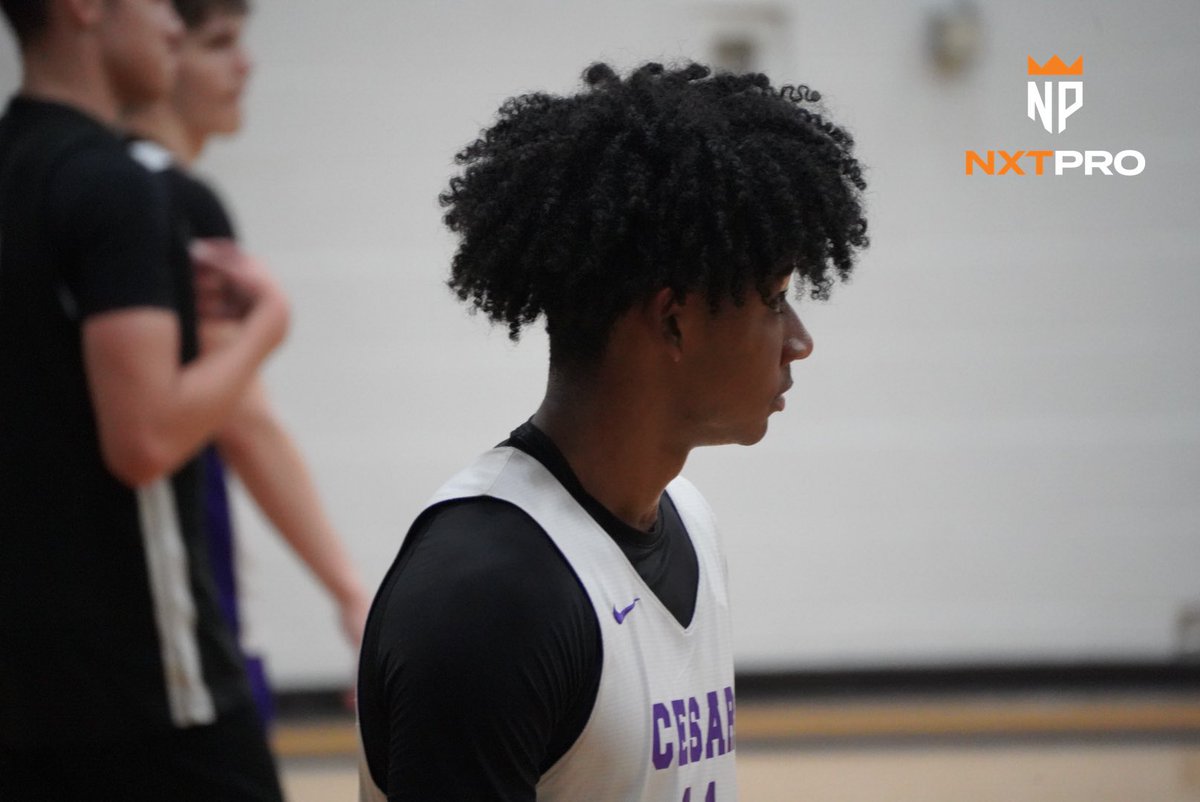 2025 G Lex Clontz and 2024 G Adonis LaFleur will lead a strong backcourt this year for <a href="/_CCHSBasketball/">Cesar Chavez Champions Basketball</a>. 

Clontz makes a constant two-way impact and is one of the better shooters in the state. LaFleur a strong downhill driver w/ creation upside. 

<a href="/LexClontz/">Alexander Clontz</a> | <a href="/AdonisLafleur/">Adonis Lafleur</a>