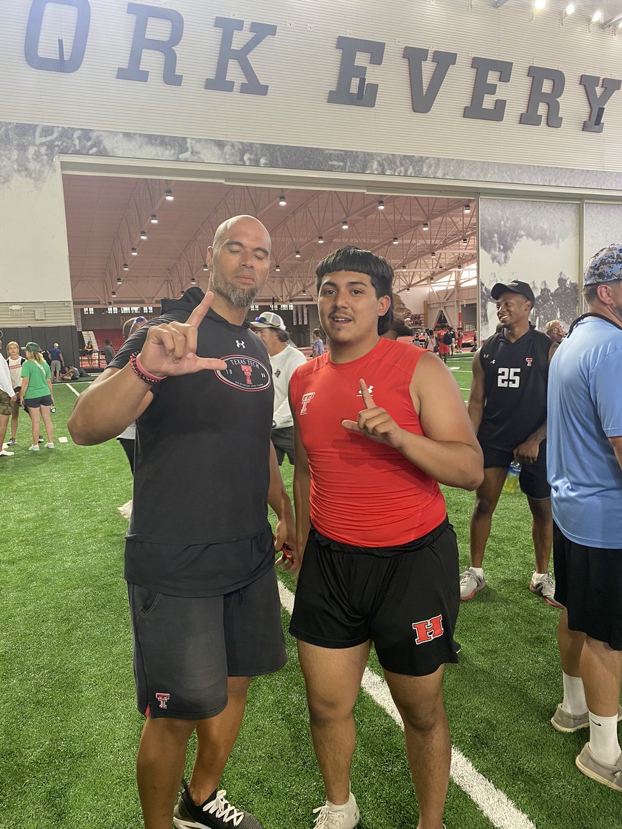 Had a great day today at the <a href="/TexasTechFB/">Texas Tech Football</a> camp learned lots of new things thank you for the opportunity  <a href="/CoachAhYou/">C.j. Ah You</a> <a href="/JoeyMcGuireTTU/">Joey McGuire 🌵</a>  @HanksCoachBlair <a href="/drew2castillo/">Andrew Castillo</a> <a href="/bigmoves_x/">Xavier “X” Johnson</a>