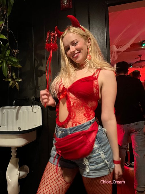 for full videos check out my page! https://t.co/cI3dYRB8pu https://t.co/kFUYQ4j8vj