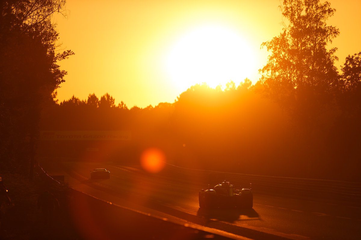 ToyotaRacingWEC's tweet photo. Just... WOW 😍

#LeMans24 #ToyotaGAZOORacing #GoHyper https://t.co/GAuo6KCpkz