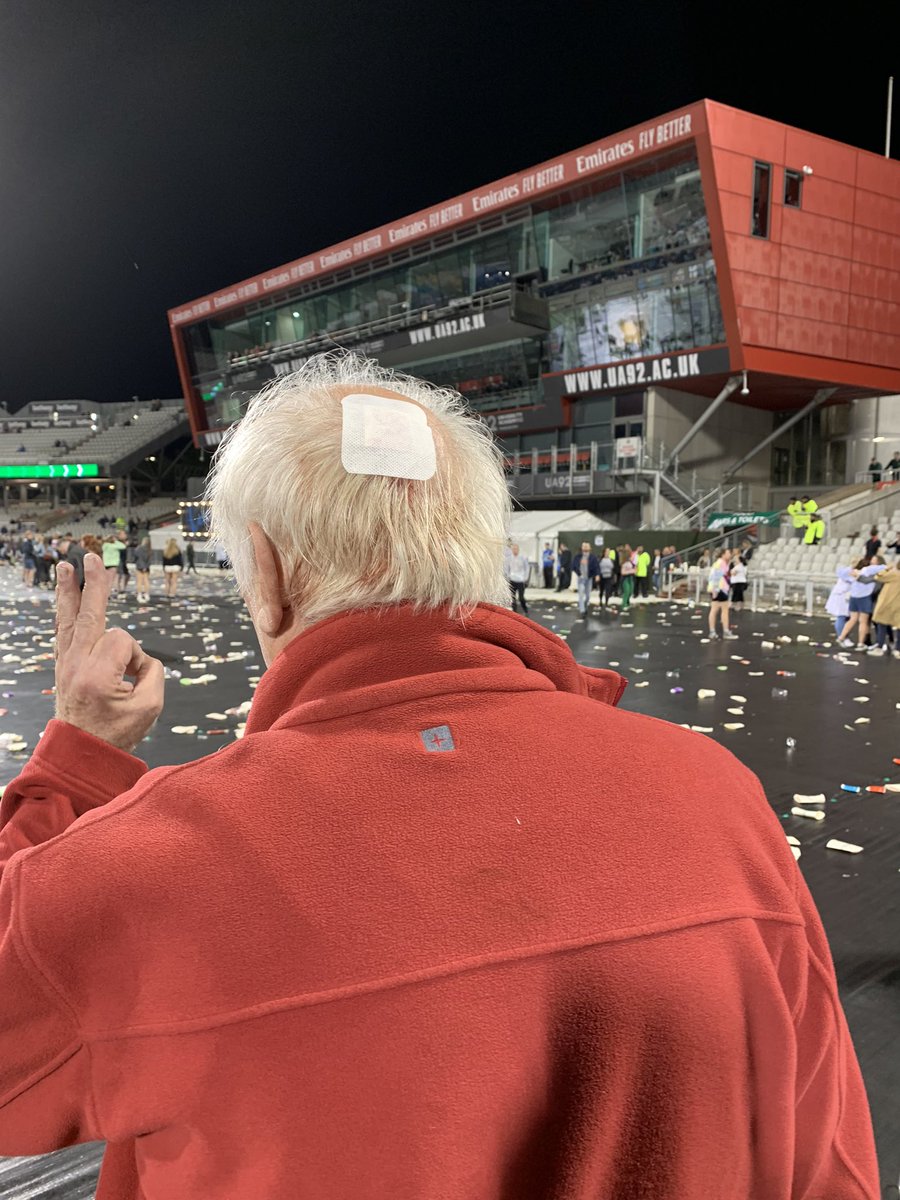 Dylonicus's tweet photo. Billy don’t be a hero! Billy stole the show from @thekillers tonight. Crowd surfing at the front of the crowd. They dropped him. @BFlowers24 stopped the show to get him rescued and some first aid. Billy is 67 years young. Living his best life! #Billy #Killers #Blossoms https://t.co/QXLBTRKnUq
