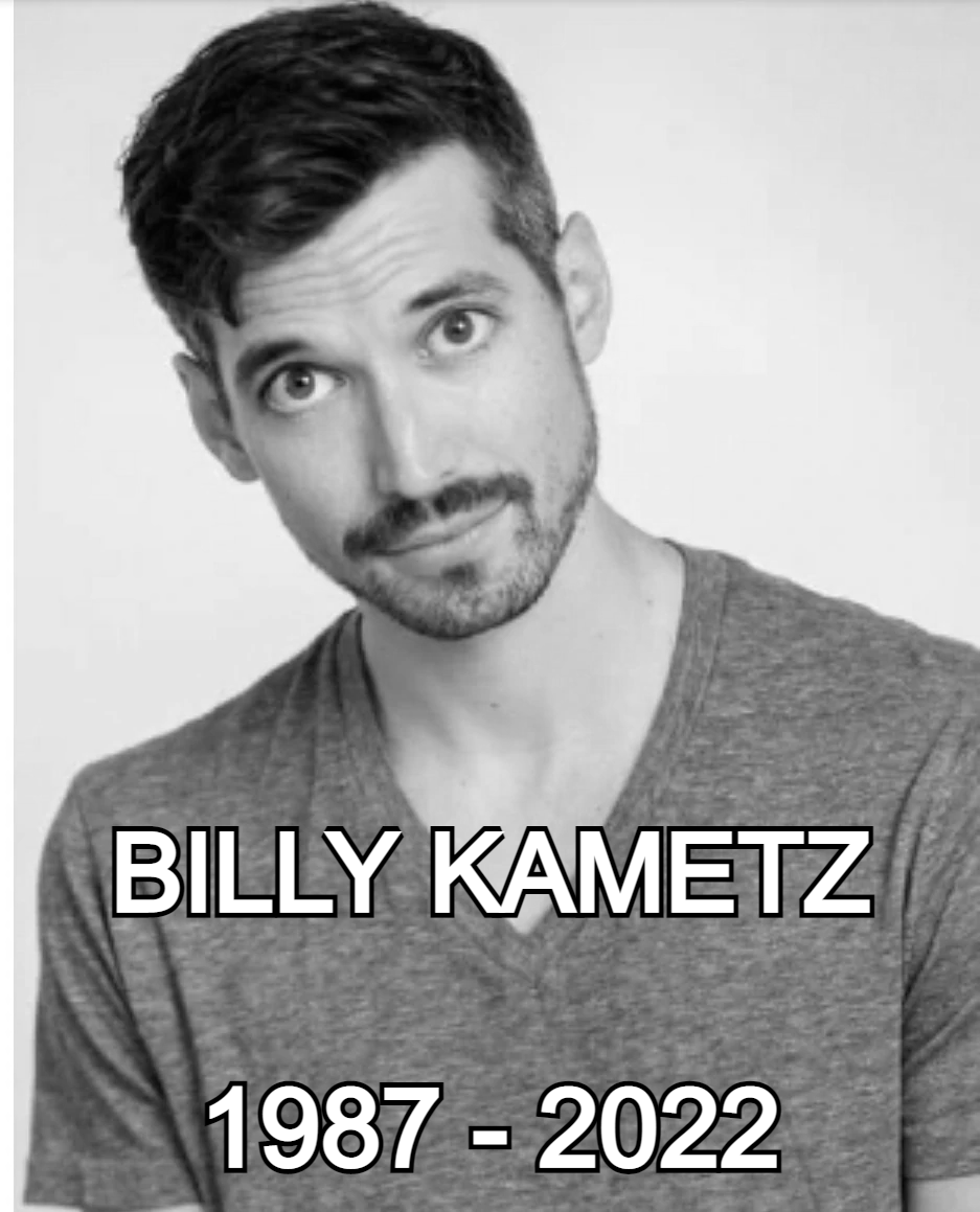 Se ha confirmado hace 40 minutos que Billy Kametz, el actor que hizo la voz de Colt ha fallecido.

Falleció debido a su cáncer de colon, que como ya sabemos, estaba en su fase más fuerte y las probabilidades de sobrevivir eran pocas.

Que en paz descanse, Billy Kametz. ❤️